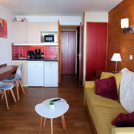 公寓 Renove, 4 Pers, 28m², Acces Direct Pistes, Balcon Et Equipements Modernes - Fr-1-545-37